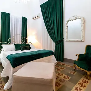 pupi-e-pupari.taorminaitalyhotels.com/