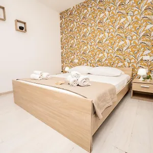 Central 128l Gasthof Palermo